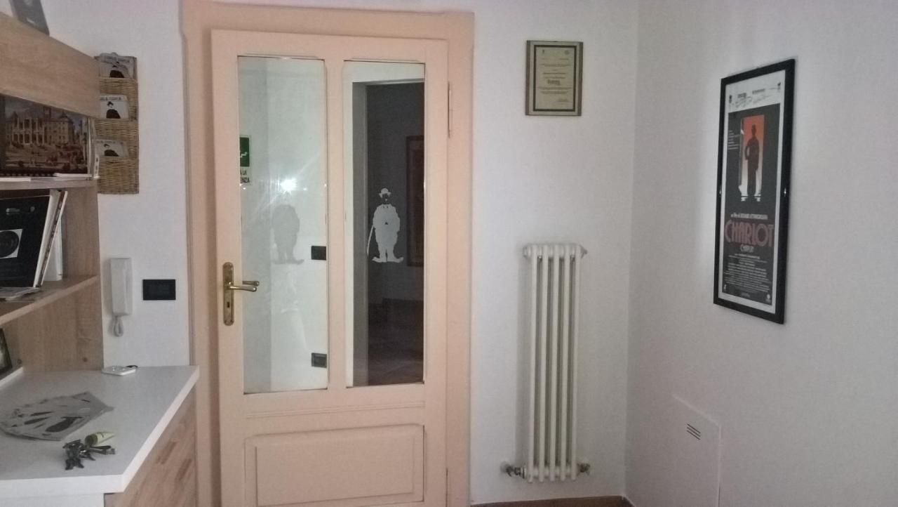 Charlie Chaplin Bed & Breakfast Tamara Dış mekan fotoğraf